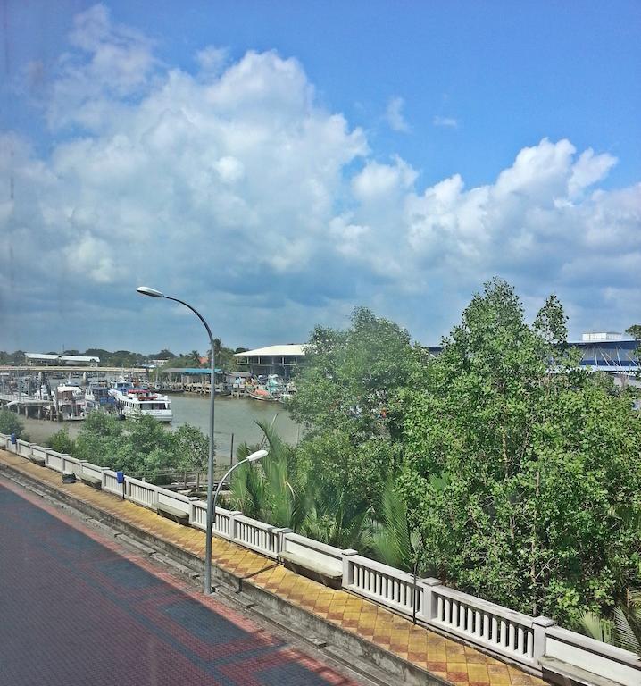 Sakiza View Hotel Mersing Buitenkant foto